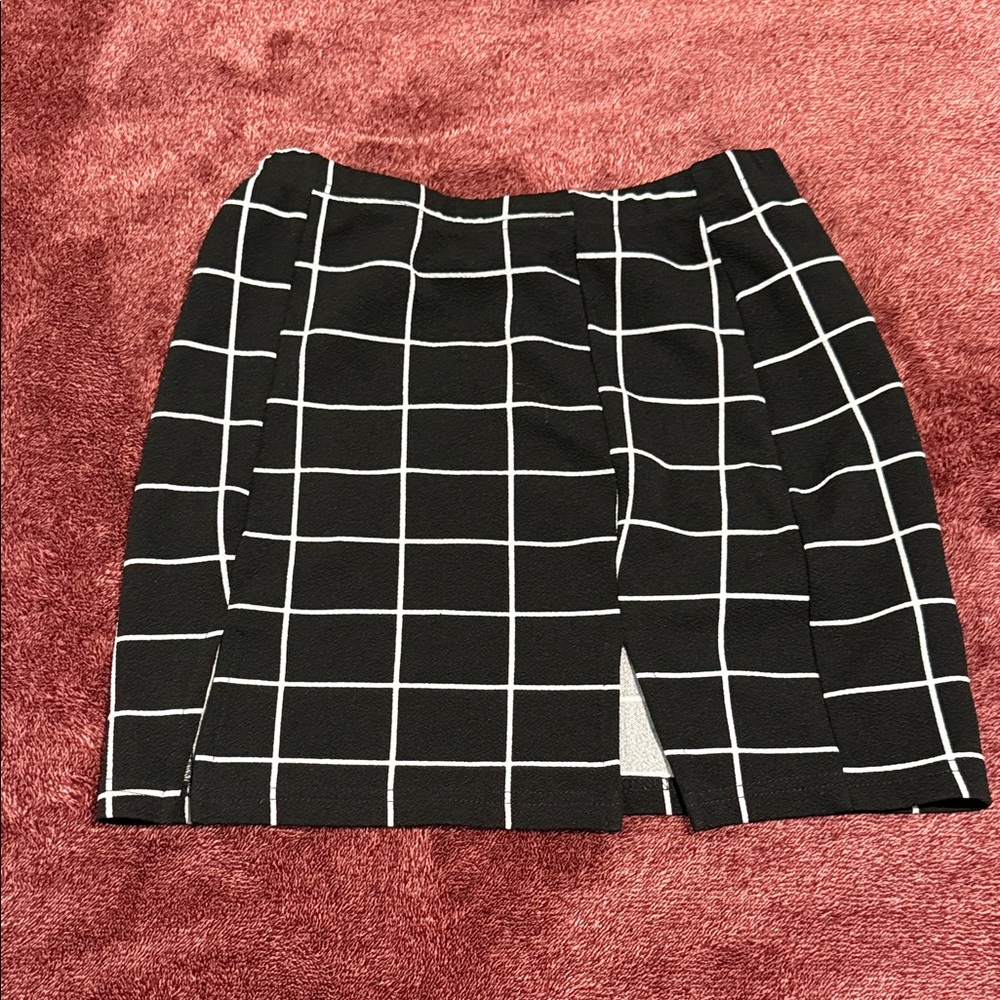 SHEIN Black and White Grid Pencil Skirt